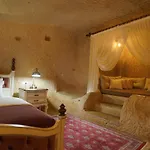 호텔 Maya Cave 4*
