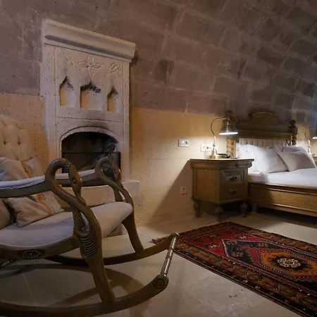 Maya Cave 4*