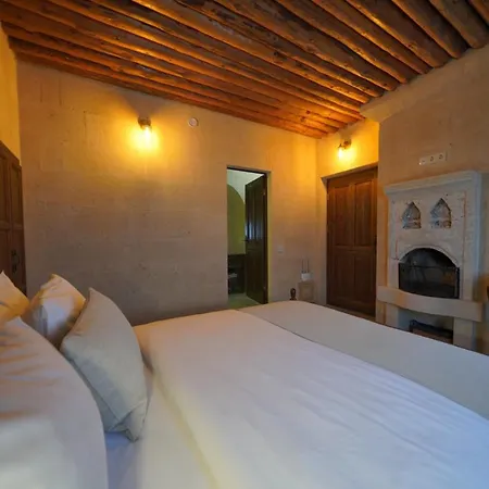 Hotel Maya Cave