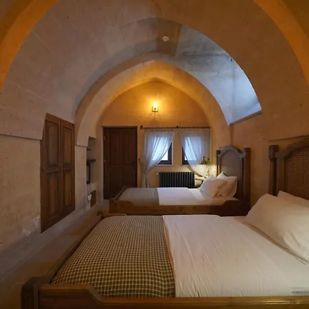Hotel Maya Cave