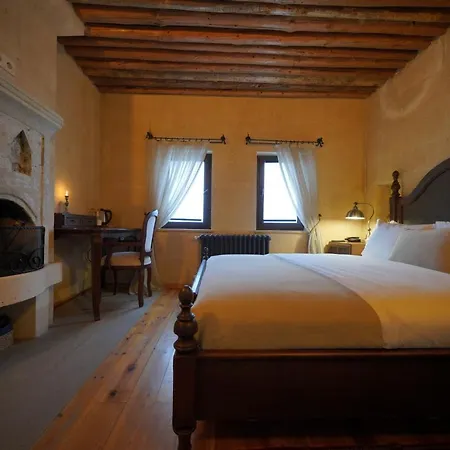 Maya Cave 4*