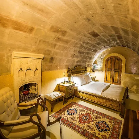 Hotel Maya Cave