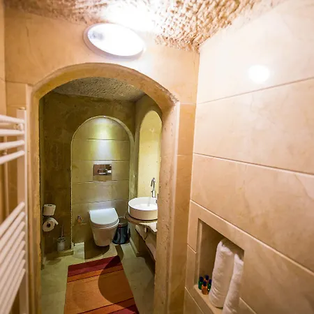 Hotel Maya Cave