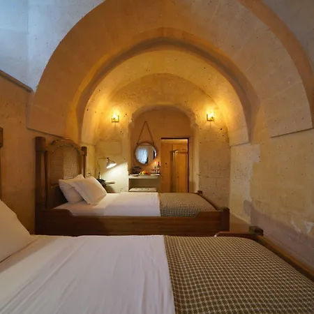 Hotel Maya Cave