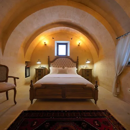 Hotel Maya Cave 4*