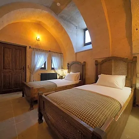 Maya Cave 4*