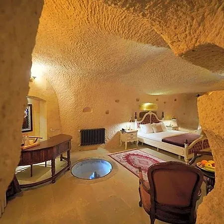 Maya Cave 4*