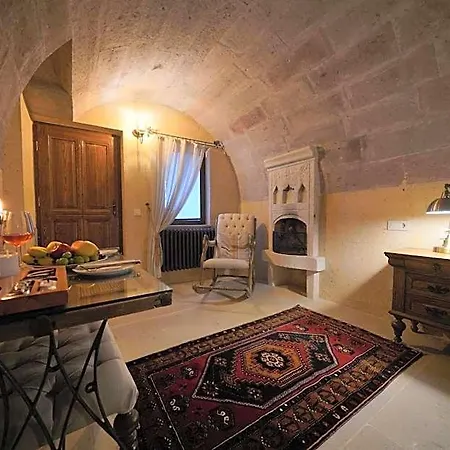 Maya Cave 4*