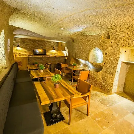 Maya Cave Hotel 3*