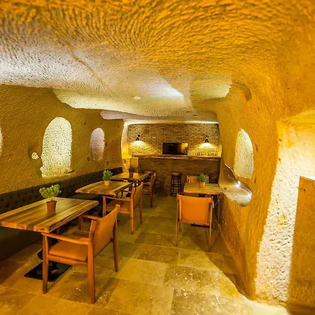 Maya Cave 4*